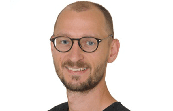 neurosurgeon-joins-cave-vets